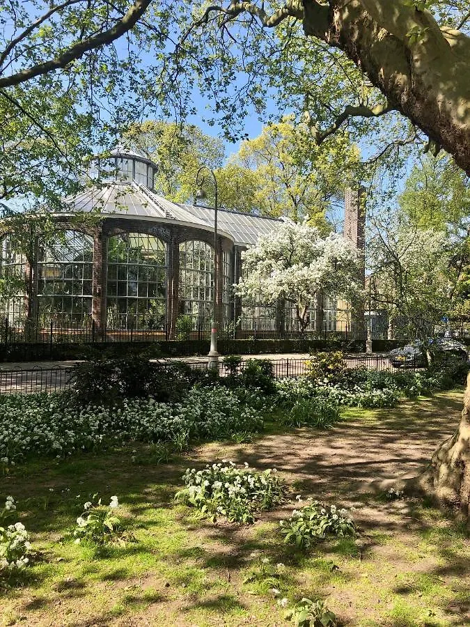 לינה וארוחת בוקר אמסטרדם Spinoza Suites